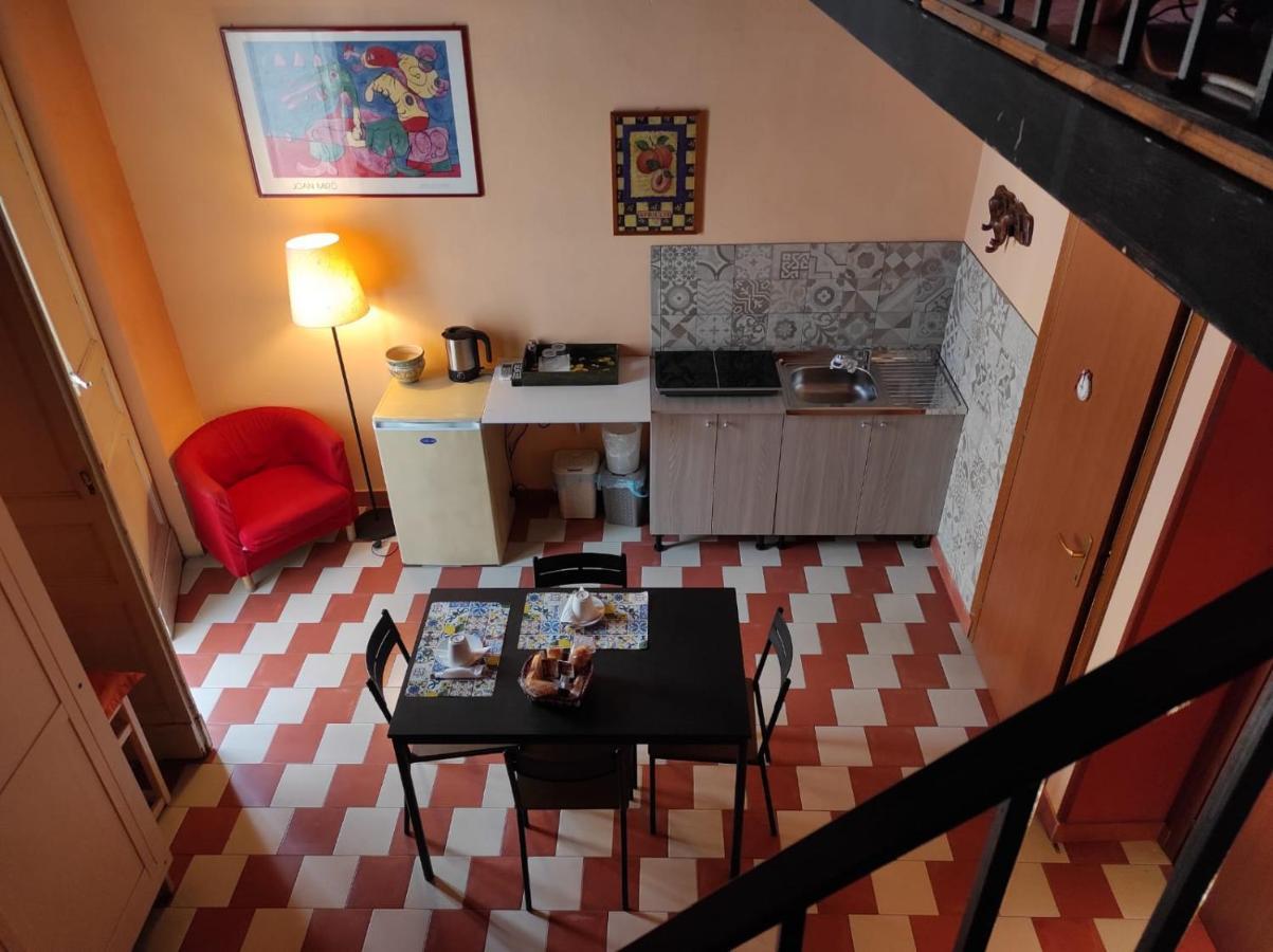 Al Mare In Citta Panzió Catania-Fontanarossai nemzetközi repülőtér Kültér fotó
