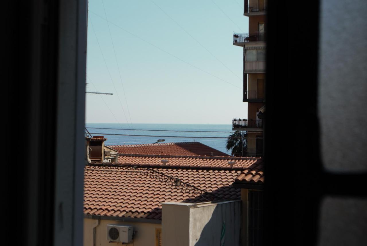 Al Mare In Citta Panzió Catania-Fontanarossai nemzetközi repülőtér Kültér fotó
