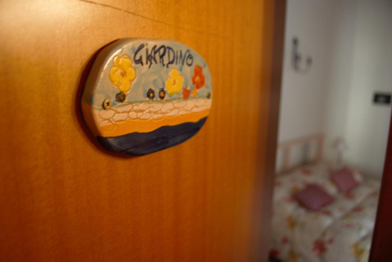 Al Mare In Citta Panzió Catania-Fontanarossai nemzetközi repülőtér Kültér fotó